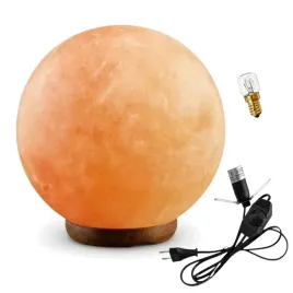 rzezbiona-lampa-solna-kula-8-10-kg-centralny-punkt-w-nowoczesnym-salonie