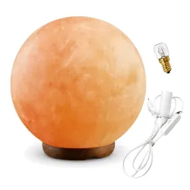rzezbiona-lampa-solna-kula-8-10-kg-centralny-punkt-w-nowoczesnym-salonie