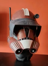 kask-kolekcjonerski-zolnierza-klona-star-wars-odwzorowanie-3d