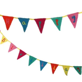 talking-tables-happy-birthday-felt-bunting-reusable-party-hanging