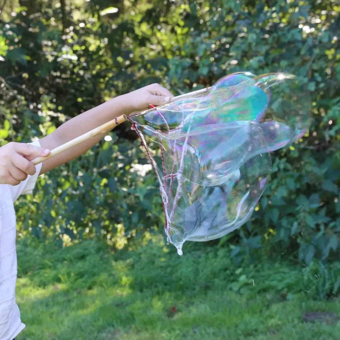 ses-creative-02322-spiderweb-mega-bubbles-super-strong-bubbles-bubble