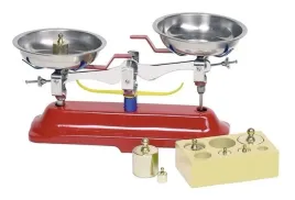 metalowa-waga-z-odwaznikami-goki
