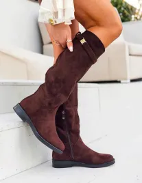 czekoladowe-kozaki-oficerki-z-ozdobnym-paskiem-catwalk-39-buty-damskie-z-zamszu-ekologicznego-plaski-obcas-3-cm