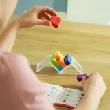 smartgames-cube-puzzler-go-material-inny