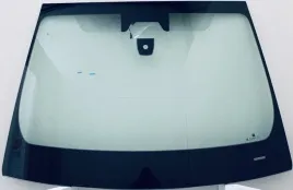 szyba-czolowa-bmw-ix-2021-akustyka-kamera-sensor-hud-przecena