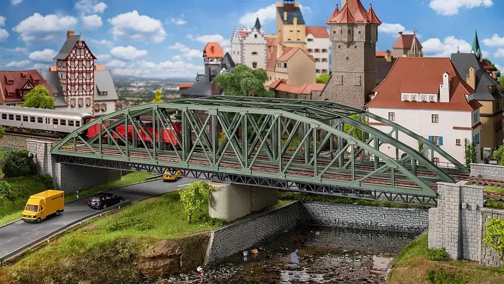 faller-120116-model-kit-stan-nowy