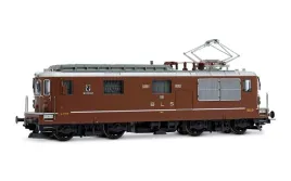 rivarossi-hr2959s-bls-re-4-4-181-interlaken-long-with-driver-figurine