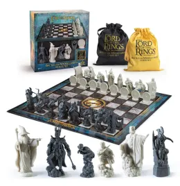 the-noble-collection-lord-of-rings-chess-set-battle-black-standard-size