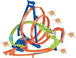 hot-wheels-track-set-epic-crash-dash-with-5-crash-zones-motorized