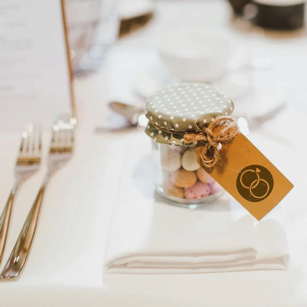 small-wedding-stamp-weiss