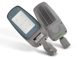 lampa-uliczna-led-latarnia-60w-4000k-9000lm-ip65-na-parking-plac-droge