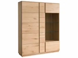 debowa-witryna-ii-avelune-w-naturalnym-kolorze-bez-oswietlenia-prawa