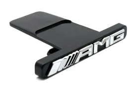 emblemat-amg-w-grill-panamericana-mercedes-w205-w176-c117-znaczek-samochodowy-logo-na-atrape-chlodnicy-zamiennik-porownywalnej-jakosci-1-sztuka