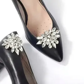 krysztalowe-klipsy-do-butow-eleganckie-ozdoby-slubne-glamour-2szt-db46-przypinki-obuwiowe-dekoracja-pantofli-czarne-damskie