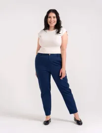 damskie-spodnie-plus-size-moraj-wygodne-niebieskie-chinosy-peach-touch-3xl-bez-wzoru-sredni-stan-fason-wizytowy