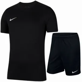 zestaw-nike-czarna-koszulka-t-shirt-spodenki-czarne-dri-fit-r-l-stroj-pilkarski-unisex-z-poliestru-oddychajacy-komplet-sportowy