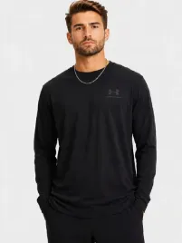koszulka-meska-ls-ua-left-chest-bawelna-czarna-xxl-under-armour-aw26-t-shirt-z-dlugim-rekawem-okragly-dekolt-gladki