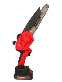 solidna-pilarka-lancuchowa-ru-cs01-mini-21v-15ah-mastercut