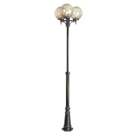 elegancka-lampa-zewnetrzna-masztowa-z-trzema-kulami-do-ogrodu