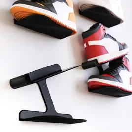 uchwyt-scienny-na-buty-sneakersy-czarny-2-sztuki-mobilefox-700148