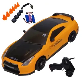 samochod-na-pilota-auto-zdalnie-sterowane-do-driftu-4x4-rc-drift-3-aku
