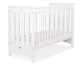drewniane-lozeczko-dla-niemowlat-120x60cm-lorenzo-iii-biale-z-oslonkami-gr