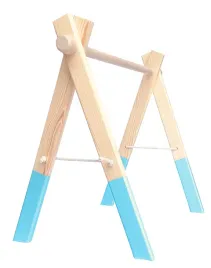 stojak-edukacyjny-baby-gym-rozne-kolory-bialy-drewno-wiek-3-m