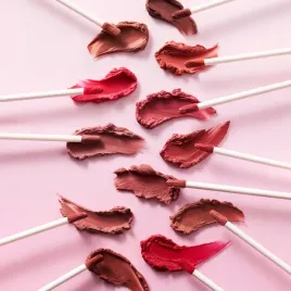 essence-blur-souffle-matte-lip-cream-matowa-pomadka-do-ust-05-crush-hour