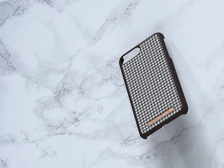 nordic-elements-saeson-idun-materialowe-etui-iphone-8-plus-7-plus-6s-stan-nowy-material-inny