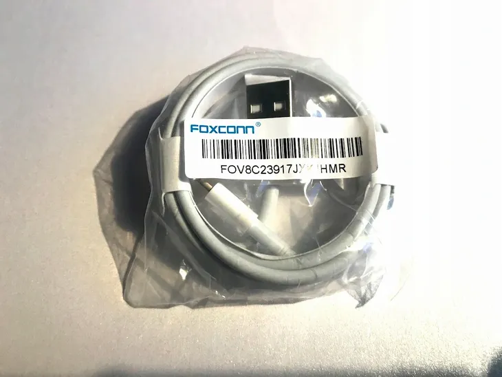 kabel-foxconn-lightning-na-usb-1m-apple-zlacza-usb-apple-lightning