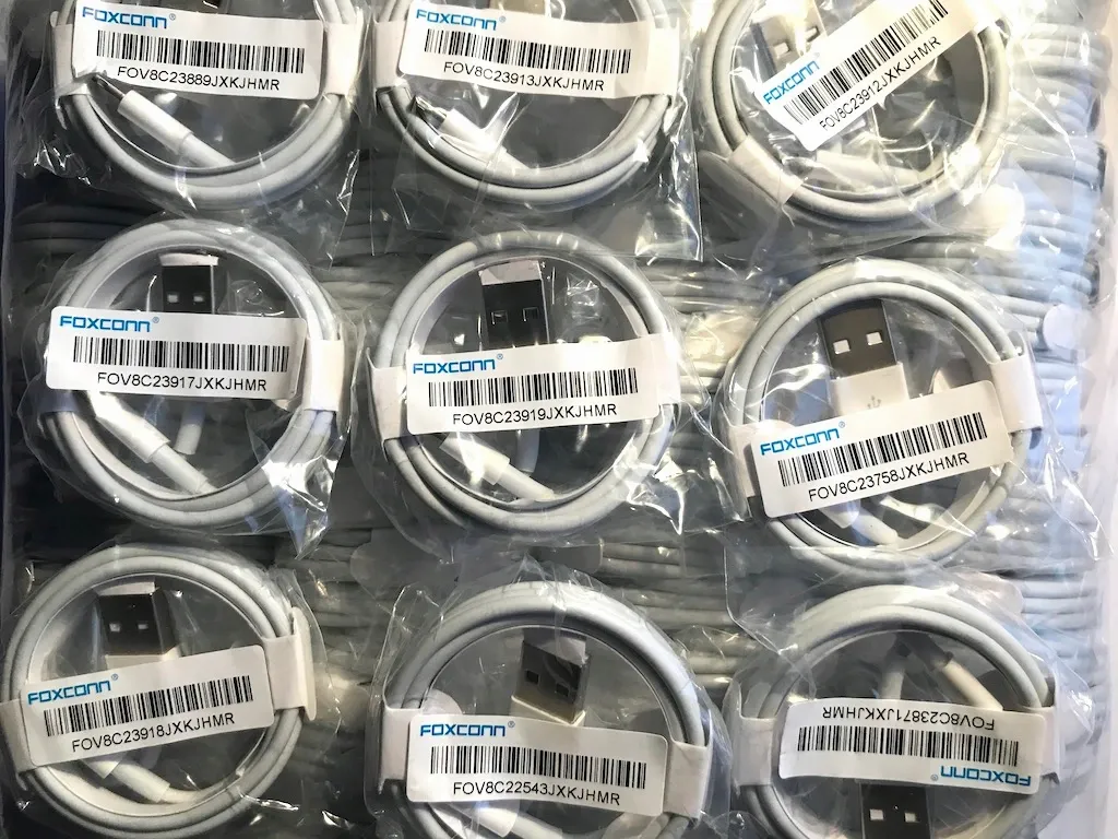 kabel-foxconn-lightning-na-usb-1m-apple-stan-nowy