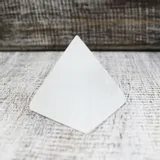 selenit-piramida-5cm