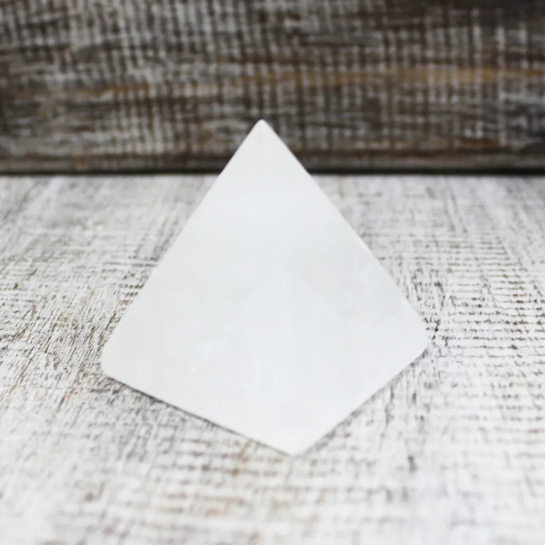 selenit-piramida-5cm