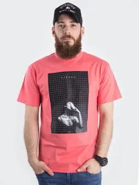 t-shirt-blade-pink
