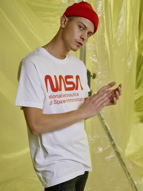 mt-905-nasa-wormlogo-white