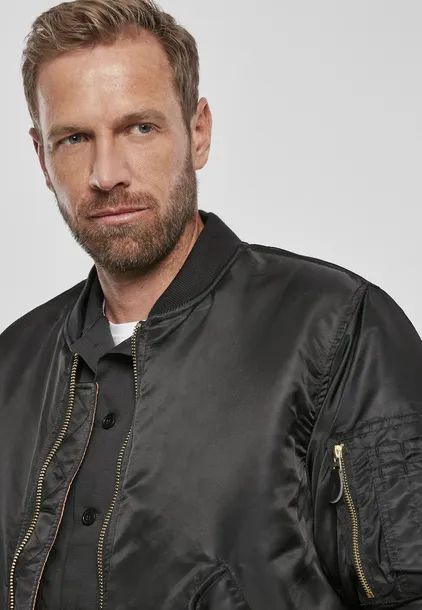 ma1-bomber-black-material-dominujacy-poliester