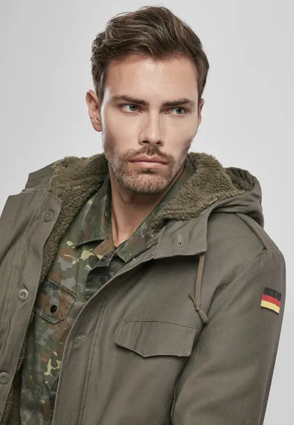 windbreaker-olive-material-dominujacy-poliester