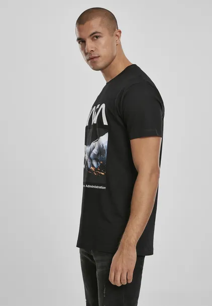 nasa-astronaut-hands-black-marka-inna