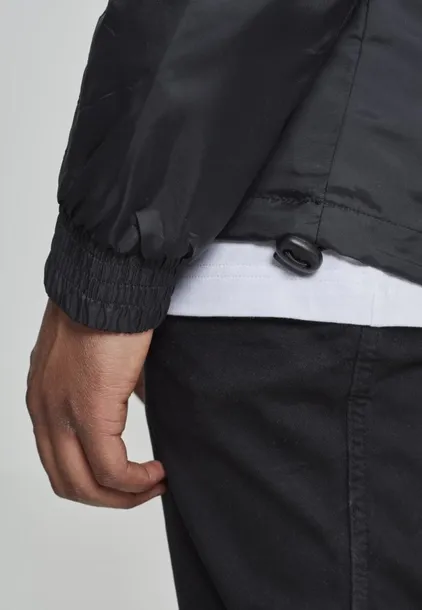 pull-over-windbreaker-black-material-dominujacy-poliester