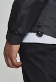 pull-over-windbreaker-black-material-dominujacy-poliester