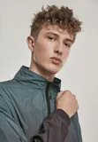 gradient-pull-over-black-bottlegreen-material-dominujacy-poliester