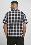 loose-checked-resort-black-white-stan-nowy