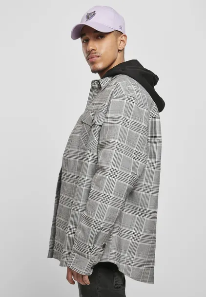 plaid-out-quilted-black-white-marka-inna