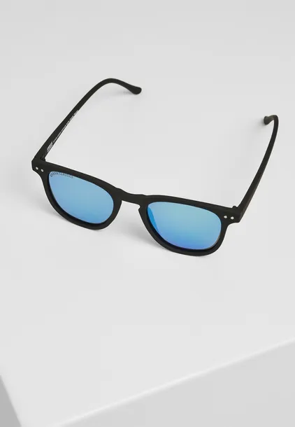 arthur-with-chain-black-blue-marka-inna