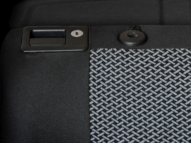 pokrowce-unp2-na-fotele-do-bmw-e34-e39-e60-e61-material-material-tapicerski-welur