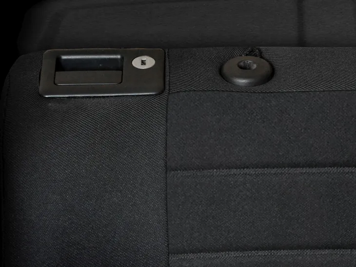 pokrowce-elegance-unp4-do-vw-jetta-material-zakard
