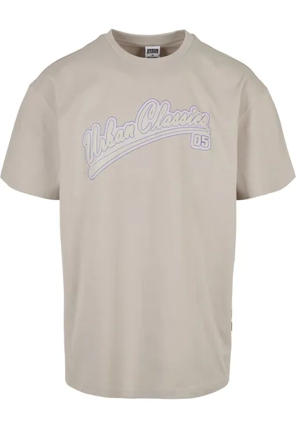 t-shirt-baseball-cloud-material-dominujacy-bawelna