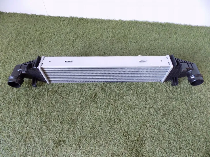 mercedes-w204-c-intercooler-3518-waga-produktu-5-kg