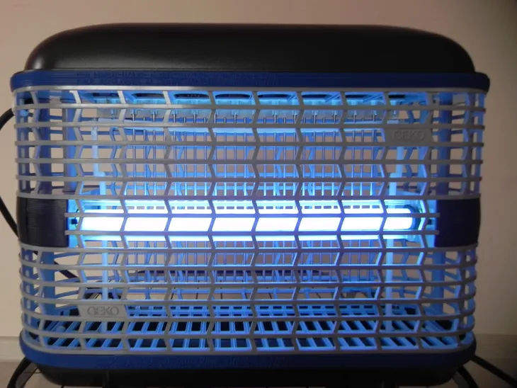 lampa-razaca-geko-36901-rodzaj-lampa