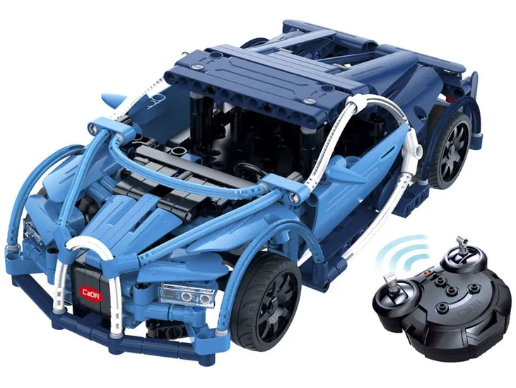 klocki-techniczne-auto-a-la-bugatti-na-pilota-cada-bohater-brak